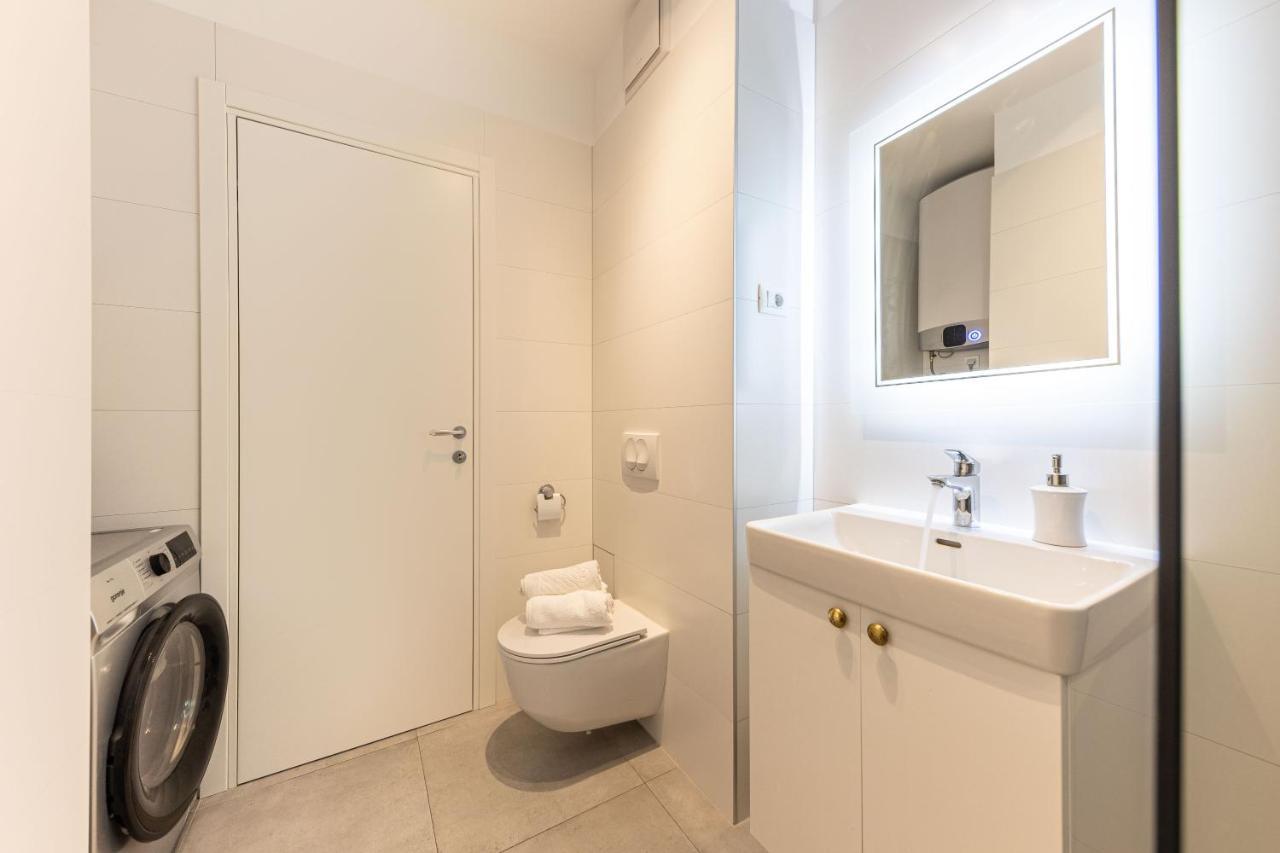 Apartment Abia Znjan Split Buitenkant foto